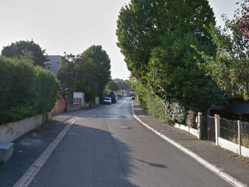 --------------------